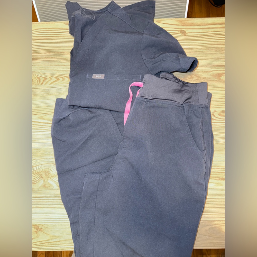 FIGS Night Sky Scrub Zamora Jogger Catarina top set